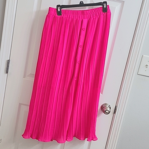 Skies Are Blue Dresses & Skirts - NWT Skies are Blue Maxi Skirt - 2x